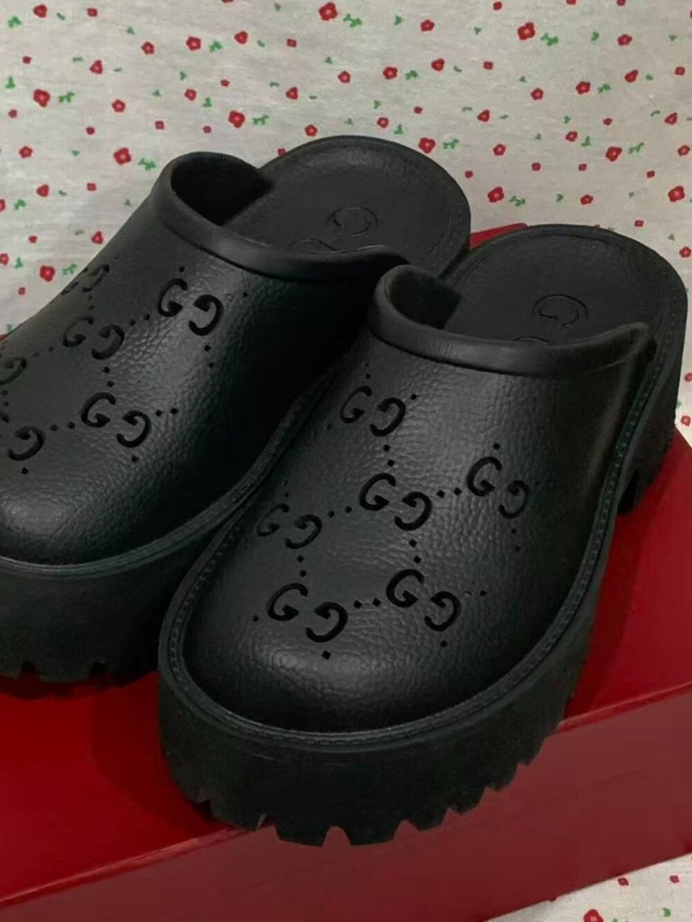 Gucci Women's Black Sandals